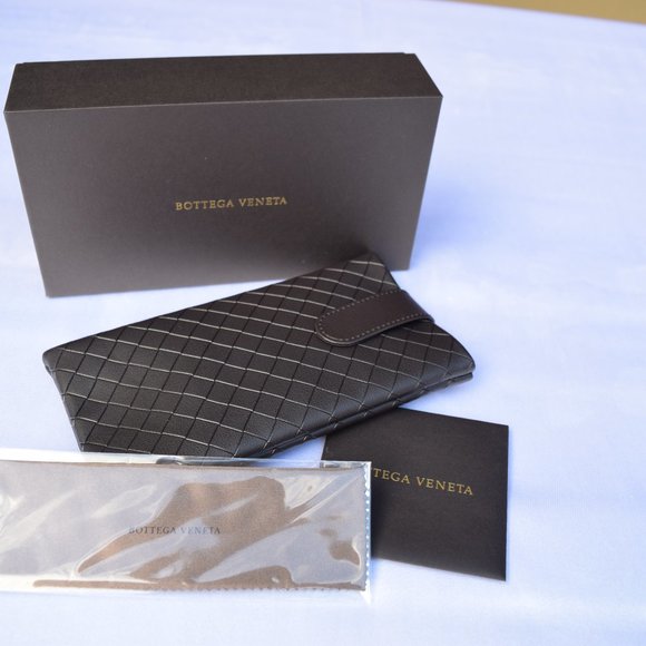 Bottega Veneta Woven Leather Sunglasses Case WIDE - Picture 2 of 8